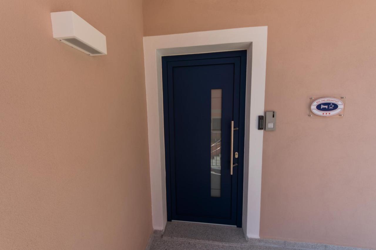 Controvento Bed & Breakfast La Maddalena  Exterior foto